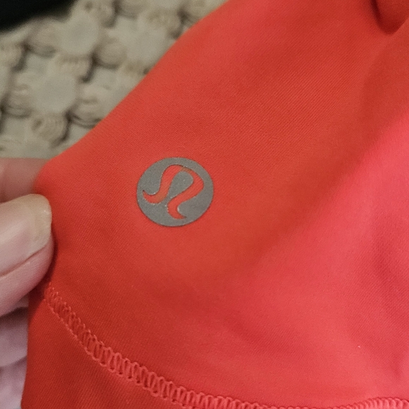 LULULEMON Happy Strappy Tank In Alarming Red.Size 6 - Picture 5 of 15